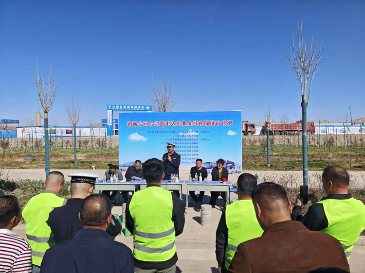以演促练 以练备战 喀什市开展道路客运企业综合应急演练