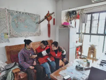 昌河街道:​“夕阳暖心坊”温情护航  景东安厦社区上门解失独老人急难愁盼