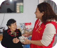 湘湖镇:七四零社区开展“爱心食堂暖夕阳 一餐一饭总关情”主题活动