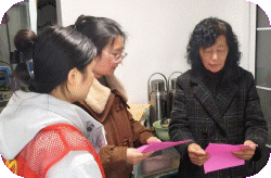 太白园街道:曙光村社区开展“禁燃禁放护平安 文明祭扫过清明”主题活动