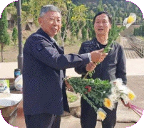 【我们的节日·清明】|湘湖镇:文明祭扫寄哀思 鲜花换纸传新风