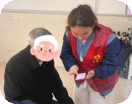 新村街道西路社区:贴心帮办高龄补贴 温情守护老年民生