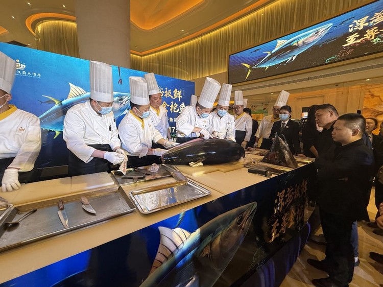“深海极鲜，至尊金枪鱼”