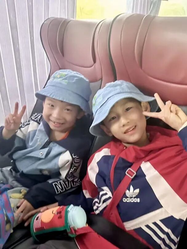 小小科学家 探秘大工厂