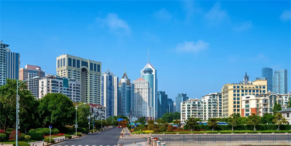 山东16市财政收入大洗牌：青岛稳居第1，烟台领先淄博，济宁第5