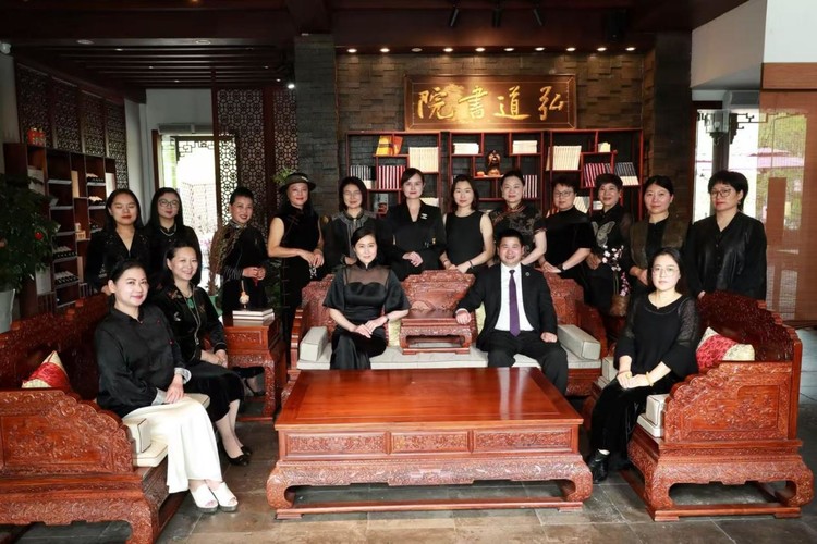巾帼天团发展大会第五次筹备会圆满举行  巾帼聚力启新程 白皮书领航向