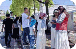昌河街道昌盛社区：“五一”志愿行 助力文明游