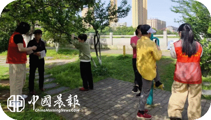 太白园街道小路园社区开展“点滴皆珍贵 节水不浪费”节约用水宣传活动