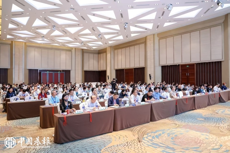智瀚人工智能研究院协办浦东咨询交流会 两大新质生产力白皮书重磅发布