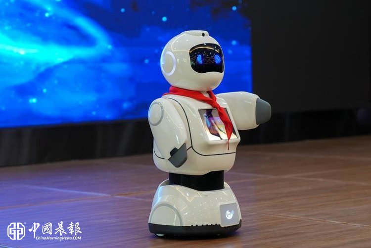 童心探梦科技 实践点亮未来——省教科院附小“科创+”活动盛大开幕 童心探梦科技 实践点亮未来——省教科院附小“科创+”活动盛大开幕