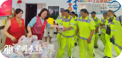 爱心送餐暖人心 工会驿站护温情  |太白园街道小路园社区开展普惠送餐公益活动