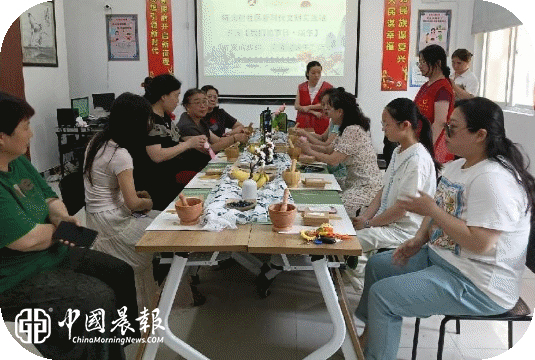我们的节日·端午 | 太白园街道曙光村社区开展“香囊藏雅韵   浓情迎端午”端午节活动
