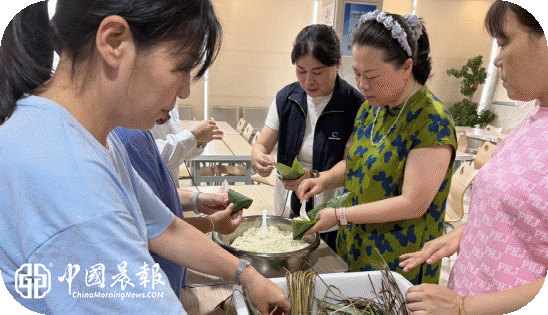 珠山区政务服务管理局：粽叶飘香话端午 暖心政务润民心