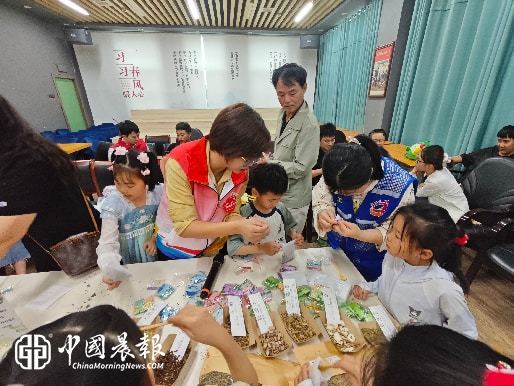 浓情端午润邻里 文明新风满社区  |  新村街道梨树园社区开展端午节主题活动