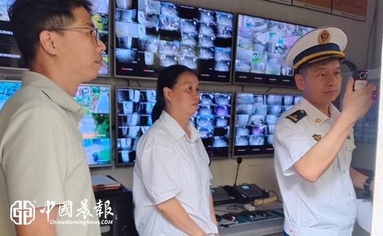 江西鹰潭高新区：进辖区高层住宅小区开展消防安全检查