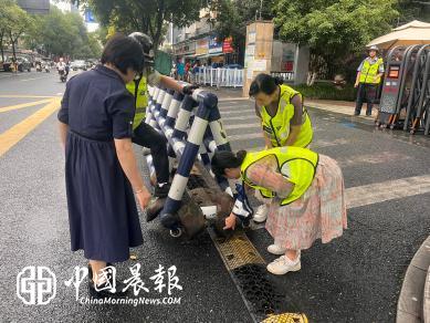 童心筑防线，安全伴成长——杭州市丁兰第二幼儿园安全月系列活动