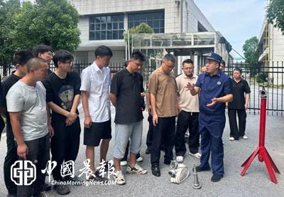 江西鹰潭高新区：消防救援大队积极开展安全生产月活动