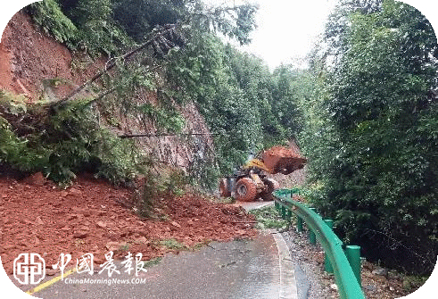 金丰公司积极参与驻地——臧湾乡仓下村抗汛疏路工作 金丰公司积极参与驻地——臧湾乡仓下村抗汛疏路工作