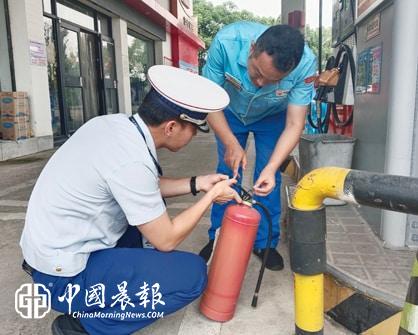 江西鹰潭高新区:对辖区易燃易爆场所开展消防监督检查工作 江西鹰潭高新区:对辖区易燃易爆场所开展消防监督检查工作
