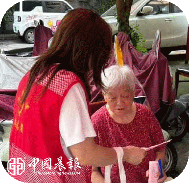 周路口司法所联合云锦巷社区开展《行政执法监督条例》普法宣传活动 助力优化营商环境 周路口司法所联合云锦巷社区开展《行政执法监督条例》普法宣传活动 助力优化营商环境