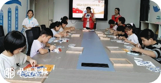 亮灯行动 非遗护苗|昌河街道景东安厦社区以瓷传韵润童心 筑牢青少年绿色文化屏障 亮灯行动 非遗护苗|昌河街道景东安厦社区以瓷传韵润童心 筑牢青少年绿色文化屏障
