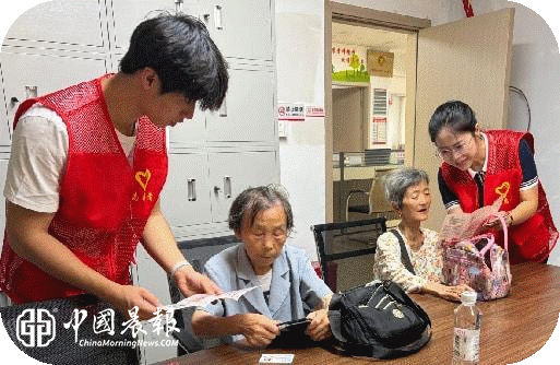太白园街道小路园社区开展《信访工作条例》普法宣传活动 太白园街道小路园社区开展《信访工作条例》普法宣传活动