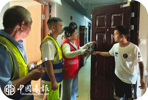 筑牢平安防线 提升幸福质感 | 太白园街道西瓜洲社区开展双提升宣传活动