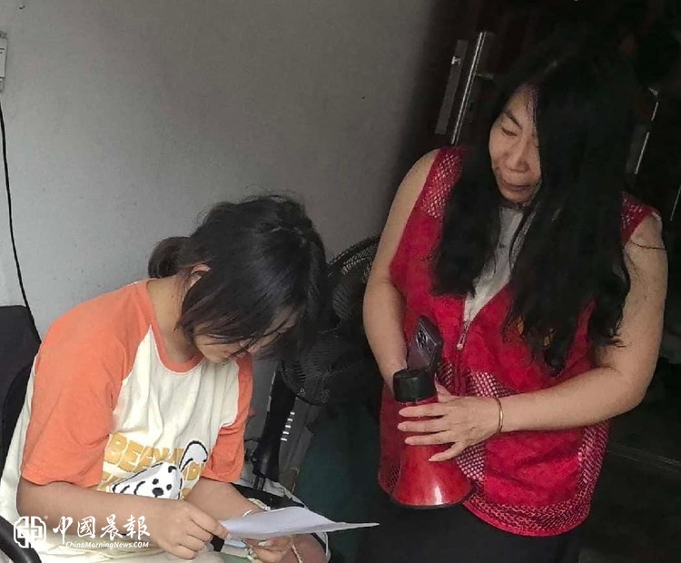 西郊街道东风坦社区入户开展防溺水安全宣传 西郊街道东风坦社区入户开展防溺水安全宣传