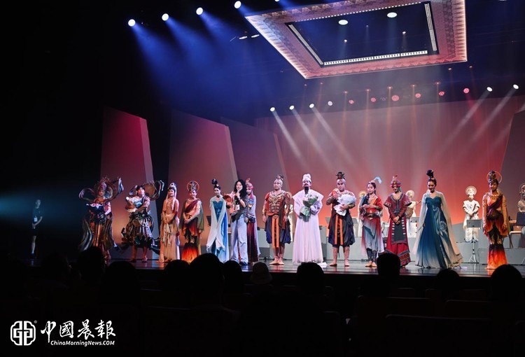 《乐动敦煌·盛世妙音》上海站圆满收官 丝路非遗绽放国际光彩 《乐动敦煌·盛世妙音》上海站圆满收官 丝路非遗绽放国际光彩