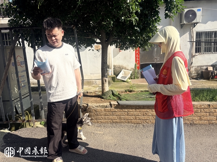 太白园街道浙江路社区开展“倡导文明养犬,共创和谐社区”主题宣传活动 太白园街道浙江路社区开展“倡导文明养犬,共创和谐社区”主题宣传活动