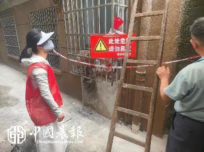 ​火速排险护民安 筑牢居民“安全幸福墙”|周路口街道赛跑坦社区紧急处置外墙脱落安全隐患