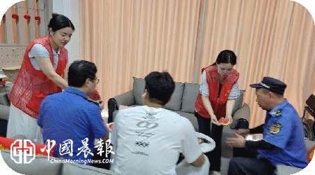 夏日送清凉 关爱沁人心|昌河街道景东安厦社区开展“清凉驿站”送清凉志愿服务活动 夏日送清凉 关爱沁人心|昌河街道景东安厦社区开展“清凉驿站”送清凉志愿服务活动