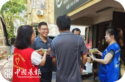 昌河街道昌盛社区:夏日送清凉 暖心驿站情暖民心 昌河街道昌盛社区:夏日送清凉 暖心驿站情暖民心