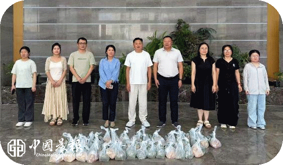 关爱职工  夏送清凉 | 湘湖镇工会慰问高温一线劳动者