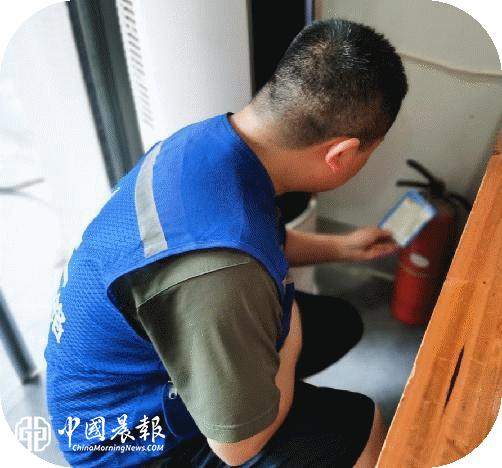 昌河街道景东安厦社区：消防检查与安全生产普法并行 助力优化营商环境