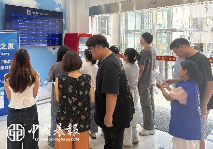 昌河街道昌盛社区开展微型招聘会   助力居民实现就近择业