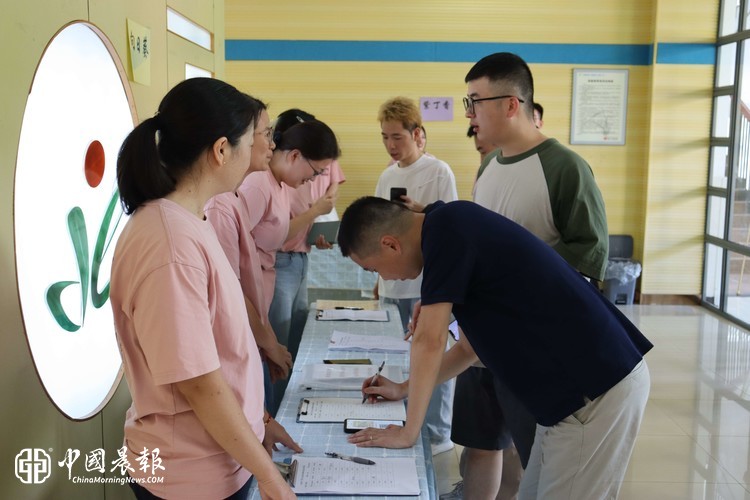 初遇暖相伴，同心启新章——杭州市丁兰第二幼儿园2026学年小班新生家长会