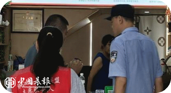 太白园街道浙江路社区开展“双提升”宣传活动   筑牢平安幸福社区根基