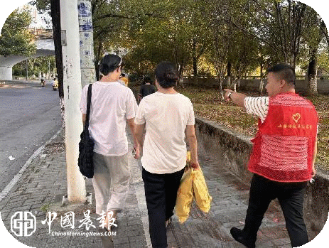 筑牢安全防线 倡导文明祭扫|太白园街道小路园社区开展中元节巡查活动