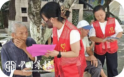 普及国防知识 厚植爱国情怀|太白园街道小路园社区开展国防教育主题宣传活动
