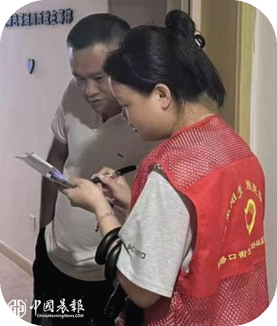 周路口司法所联合广场社区入户普法 助力优化营商环境 周路口司法所联合广场社区入户普法 助力优化营商环境