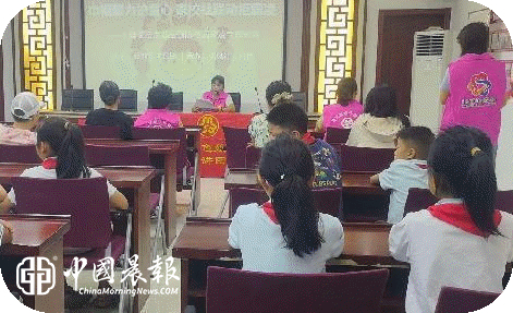 西郊街道妇联联合华风社区开展巾帼普法走基层预防校园霸凌专题宣讲活动