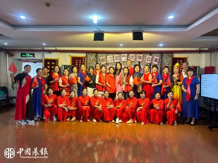 月圆中秋 情暖夕阳｜南通崇德学雷锋中心的爱心志愿者团队，走进银色家园敬老院公益慰问活动圆满举行