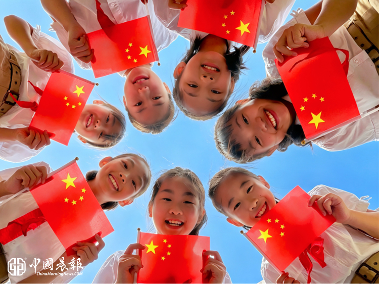 童心向党庆华诞 笕弘少年颂祖国 ——杭州市笕弘实验学校热烈庆祝中华人民共和国成立77周年 童心向党庆华诞 笕弘少年颂祖国 ——杭州市笕弘实验学校热烈庆祝中华人民共和国成立77周年