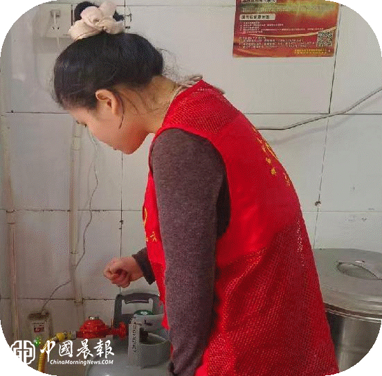 昌河街道景东安厦社区:商铺安全排查不松懈 筑牢社区安全防护线 昌河街道景东安厦社区:商铺安全排查不松懈 筑牢社区安全防护线