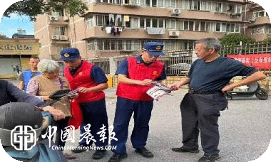 西郊街道金鱼山社区：消防巡查进小区 筑牢平安防护网