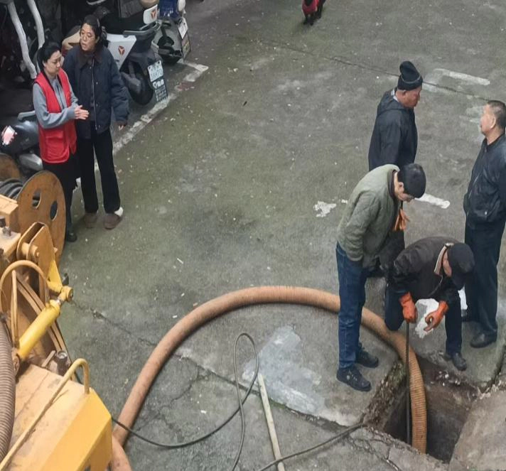 监督发力办实事 管道疏通惠民生 | 新村街道北路社区纪检监督小组为民解忧暖人心