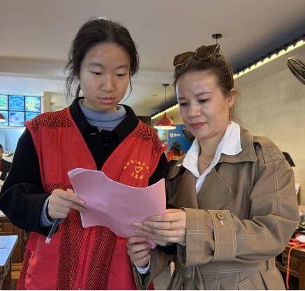 新村街道梅家岭社区:发放提升服务倡议书   助力优化营商环境