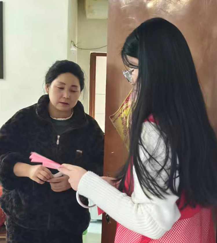 新村街道洪家山社区:开展禁毒宣传活动 筑牢全民禁毒防线 新村街道洪家山社区:开展禁毒宣传活动 筑牢全民禁毒防线