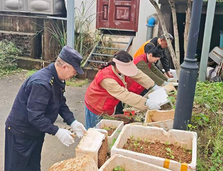 昌河街道梦园社区开展爱国卫生月专项整治行动  共建健康家园